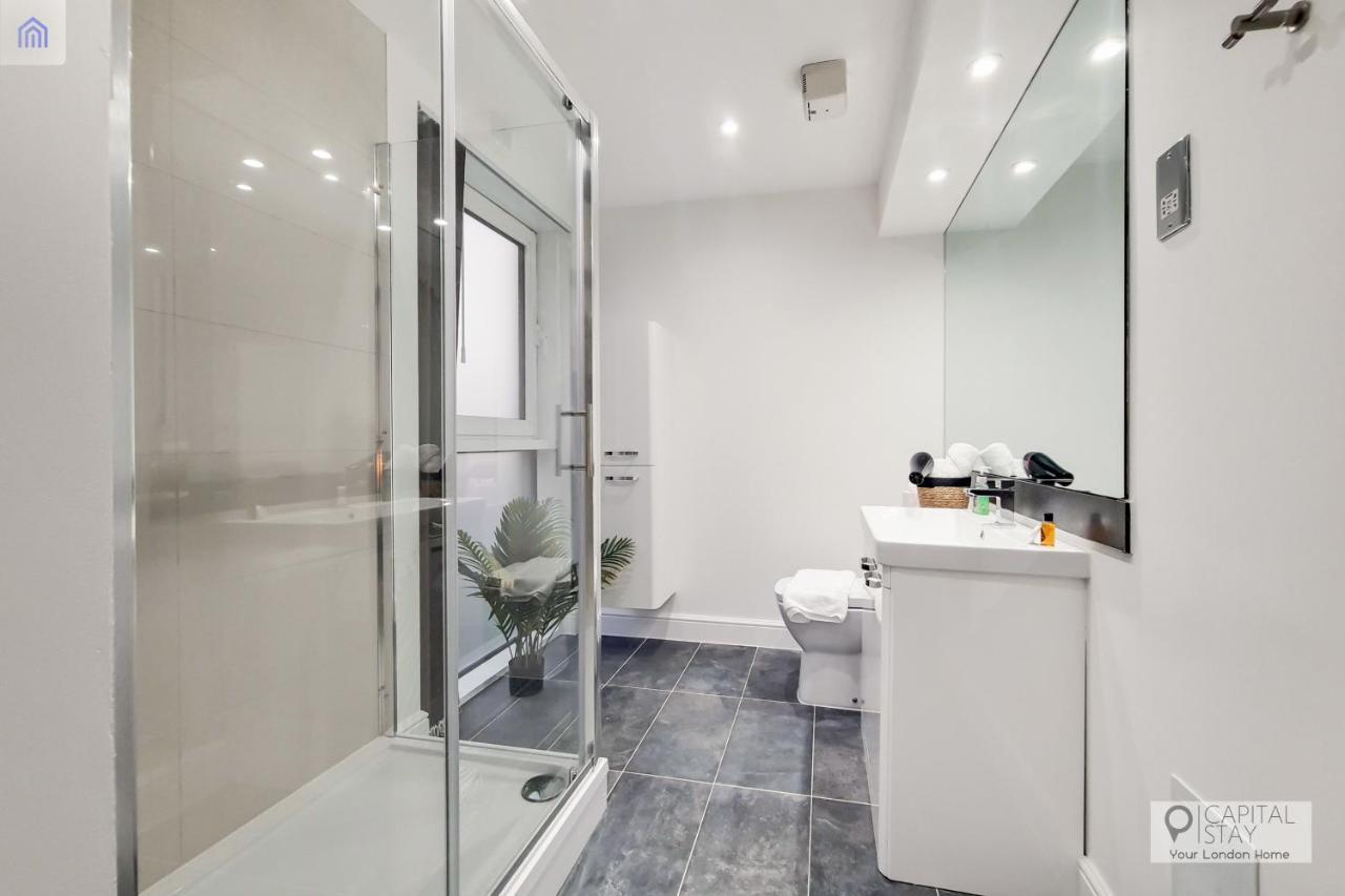 Free Parking - Stylish Three Bedroom Apartment By London Excel Eksteriør billede
